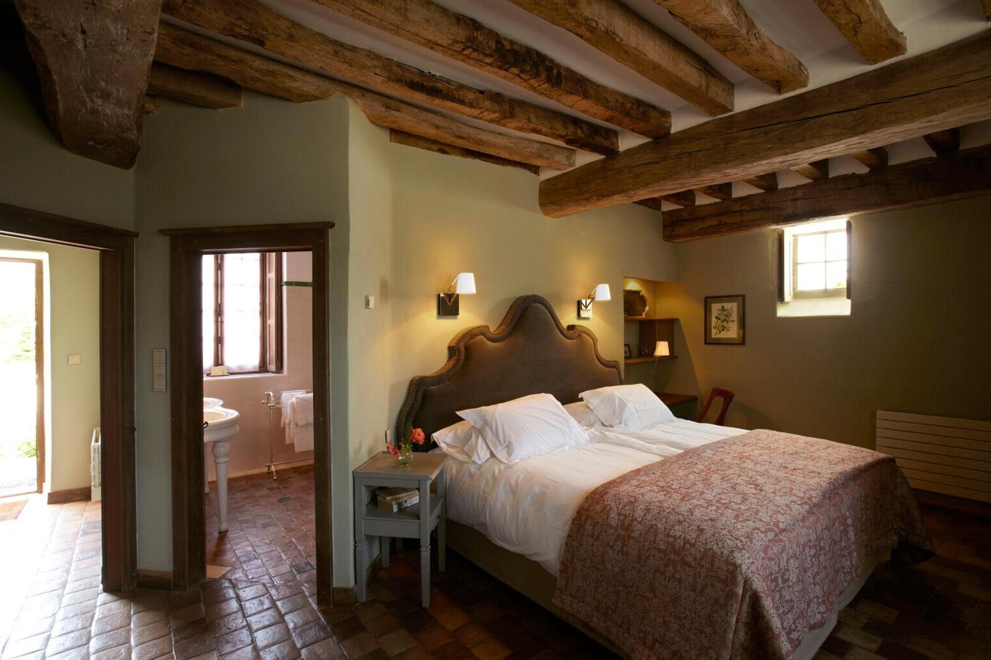 La Borde - Teritoria Hotel Leugny Bagian luar foto