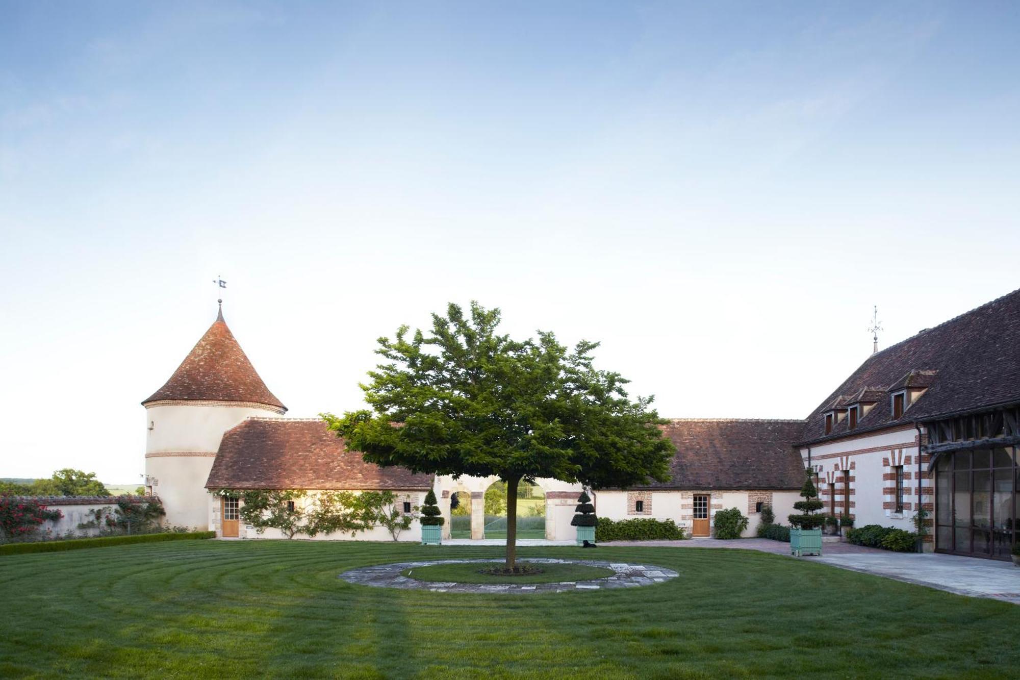 La Borde - Teritoria Hotel Leugny Bagian luar foto