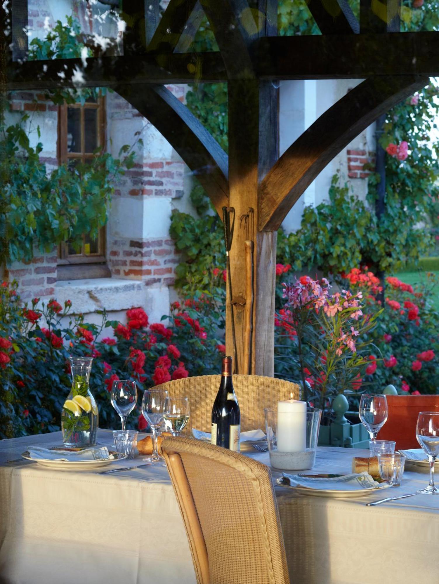 La Borde - Teritoria Hotel Leugny Bagian luar foto