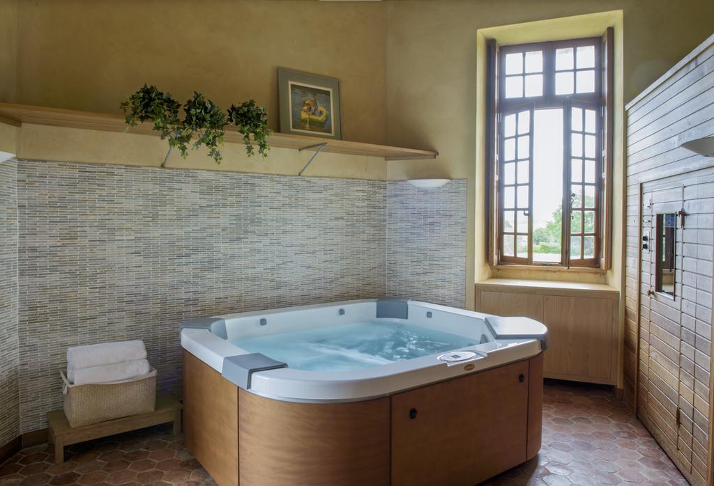 La Borde - Teritoria Hotel Leugny Bagian luar foto
